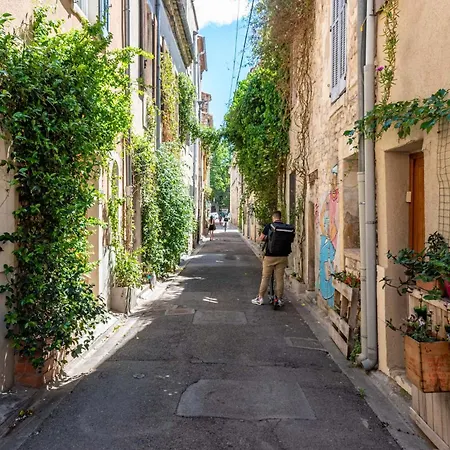 Apartment Duplex Centre De Nimes